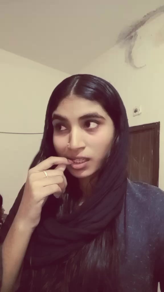 @ZARISH.AR.GILL🕊️