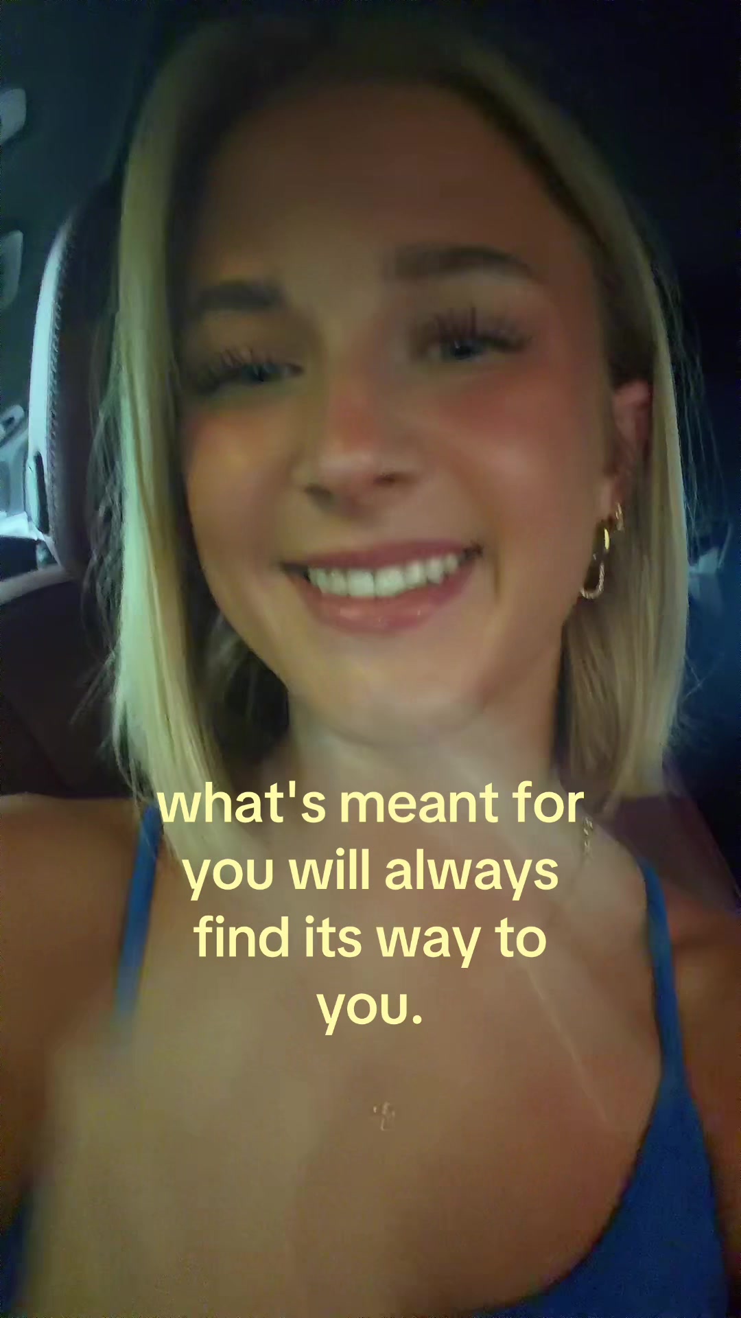 @theelliebarker