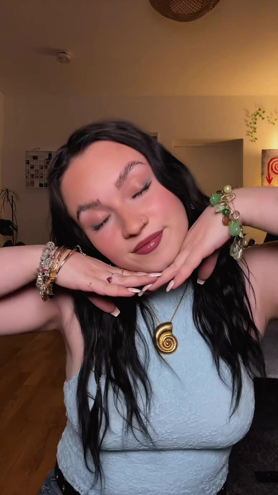 @Vivienne