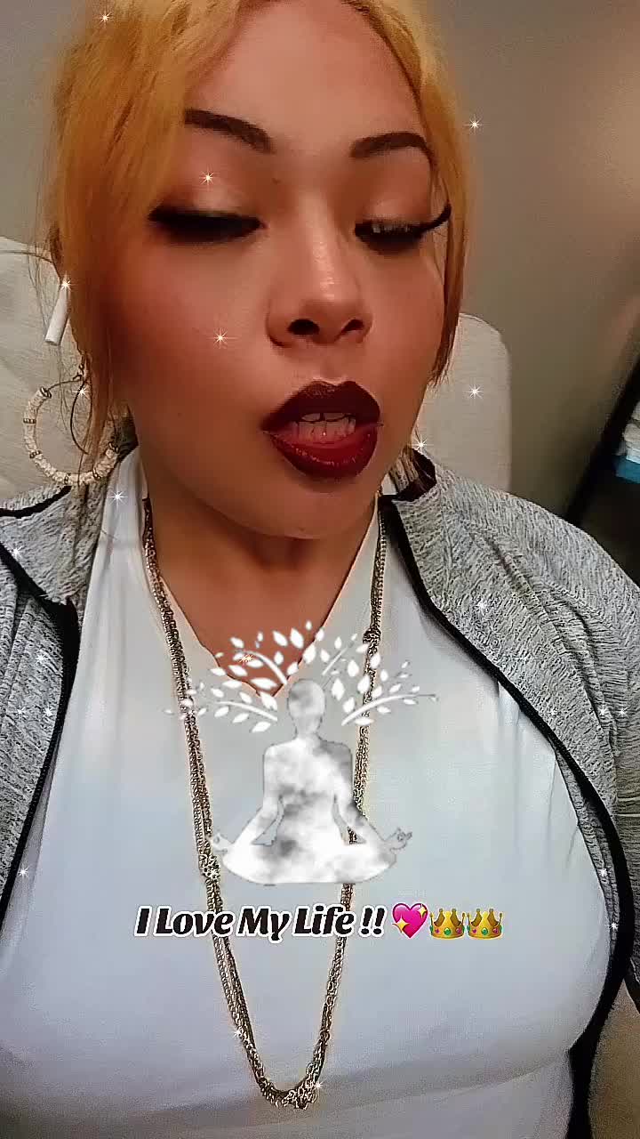 @Lala2Savage