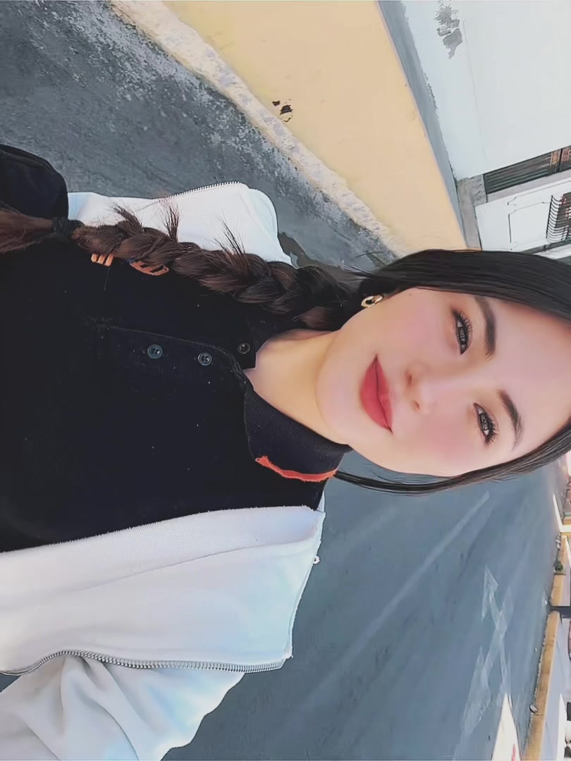 @Adriana Joliet | UGC