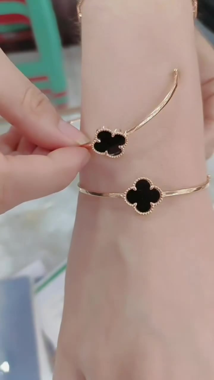@TITANIUM JEWELRY