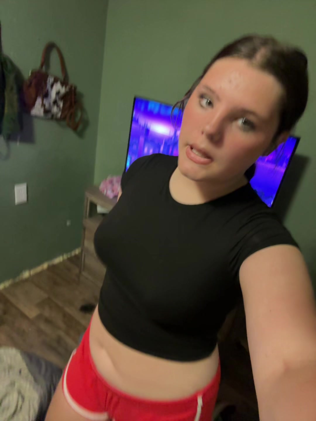 @ilovemygf2057