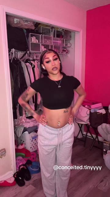 @Tinyy🦋🥀