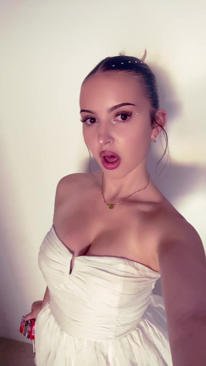 @jeannefrn