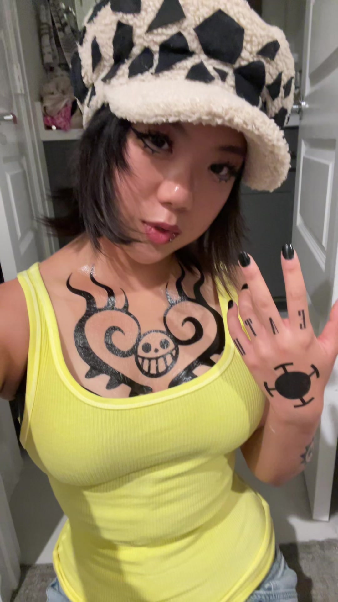 @v!v