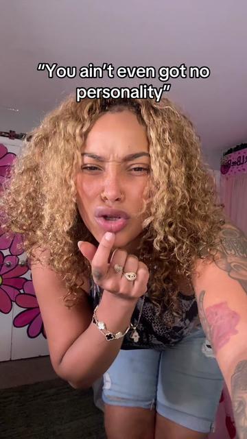 @Datgirlbeebee