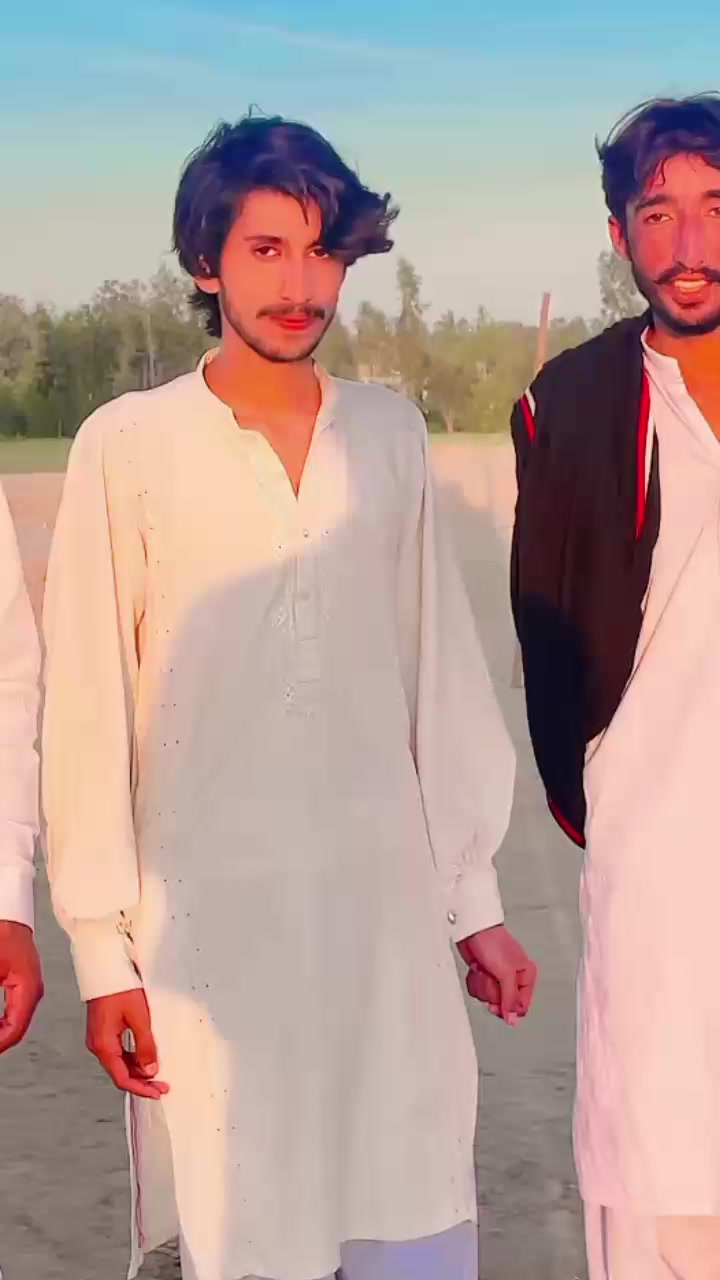 @👑Farazii Baلoch🥷🏻