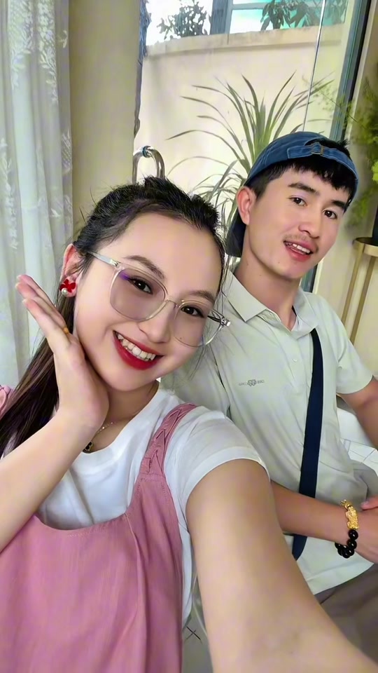@MoMoSaingHyoe(ႁွမ်ႁွမ်🌷)
