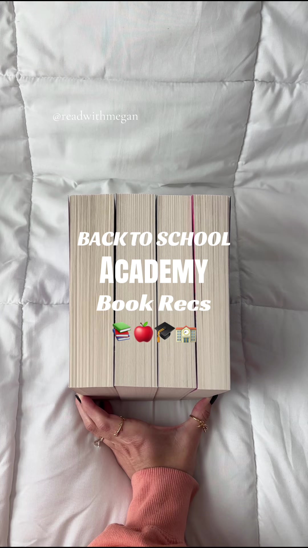 @readswithmegan