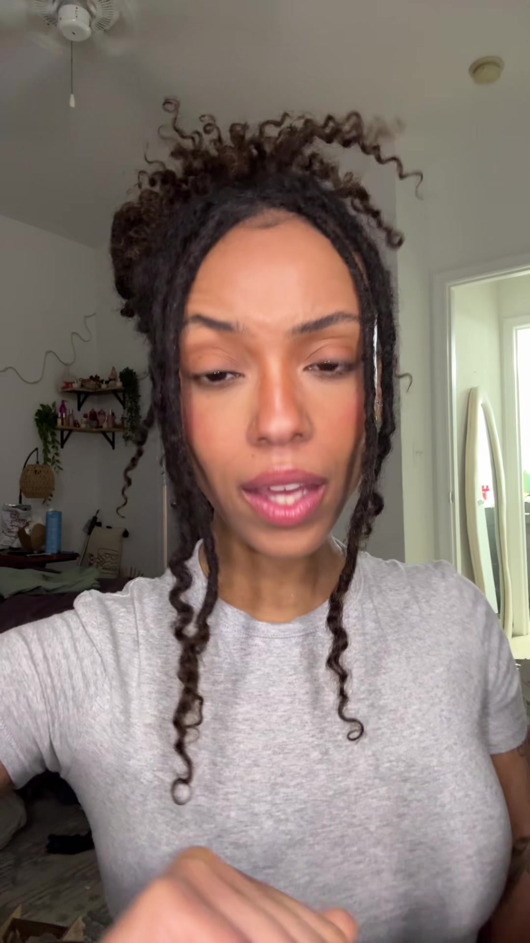 @Dej