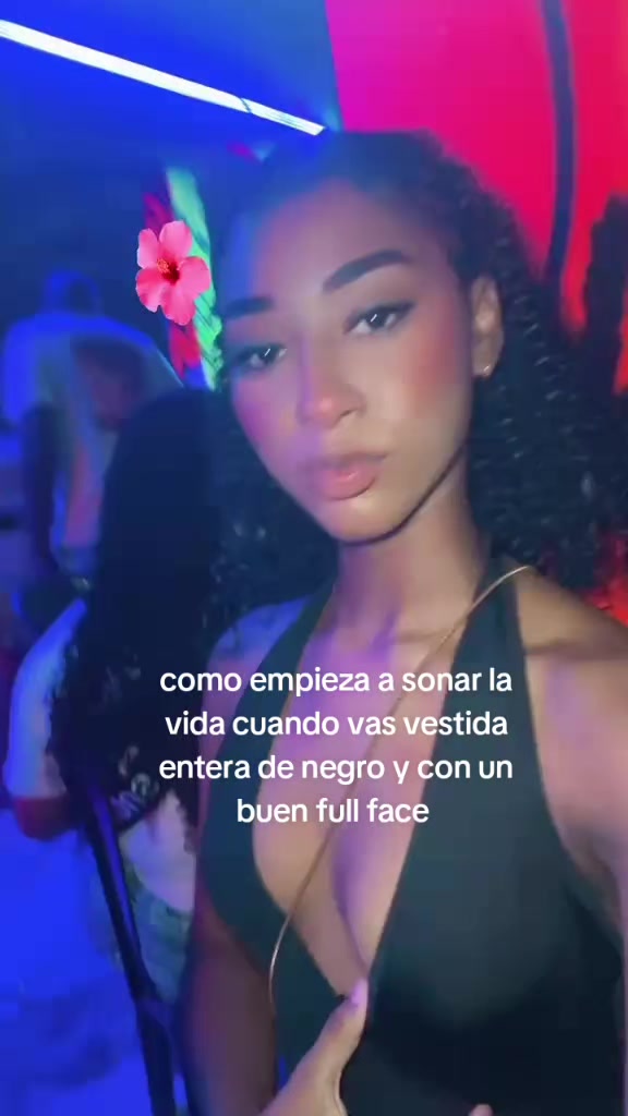 @Ela🌸