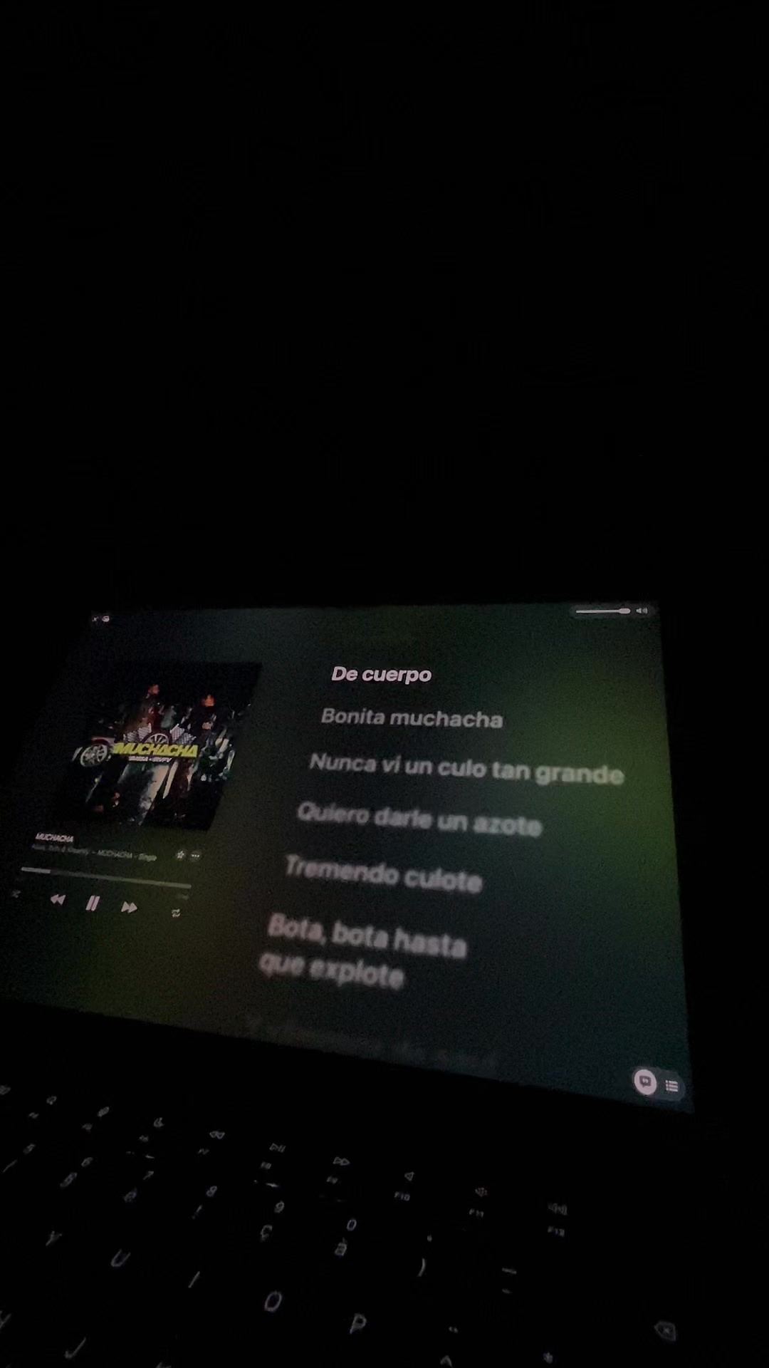 @🎧LYRICS_TOK🎵