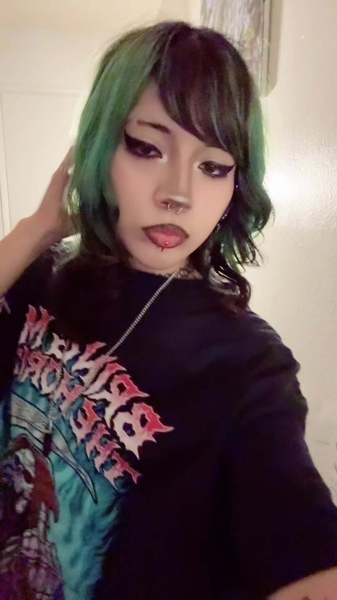 @luvvforally