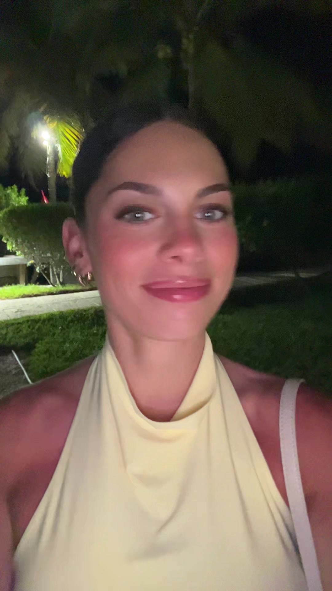 @👄