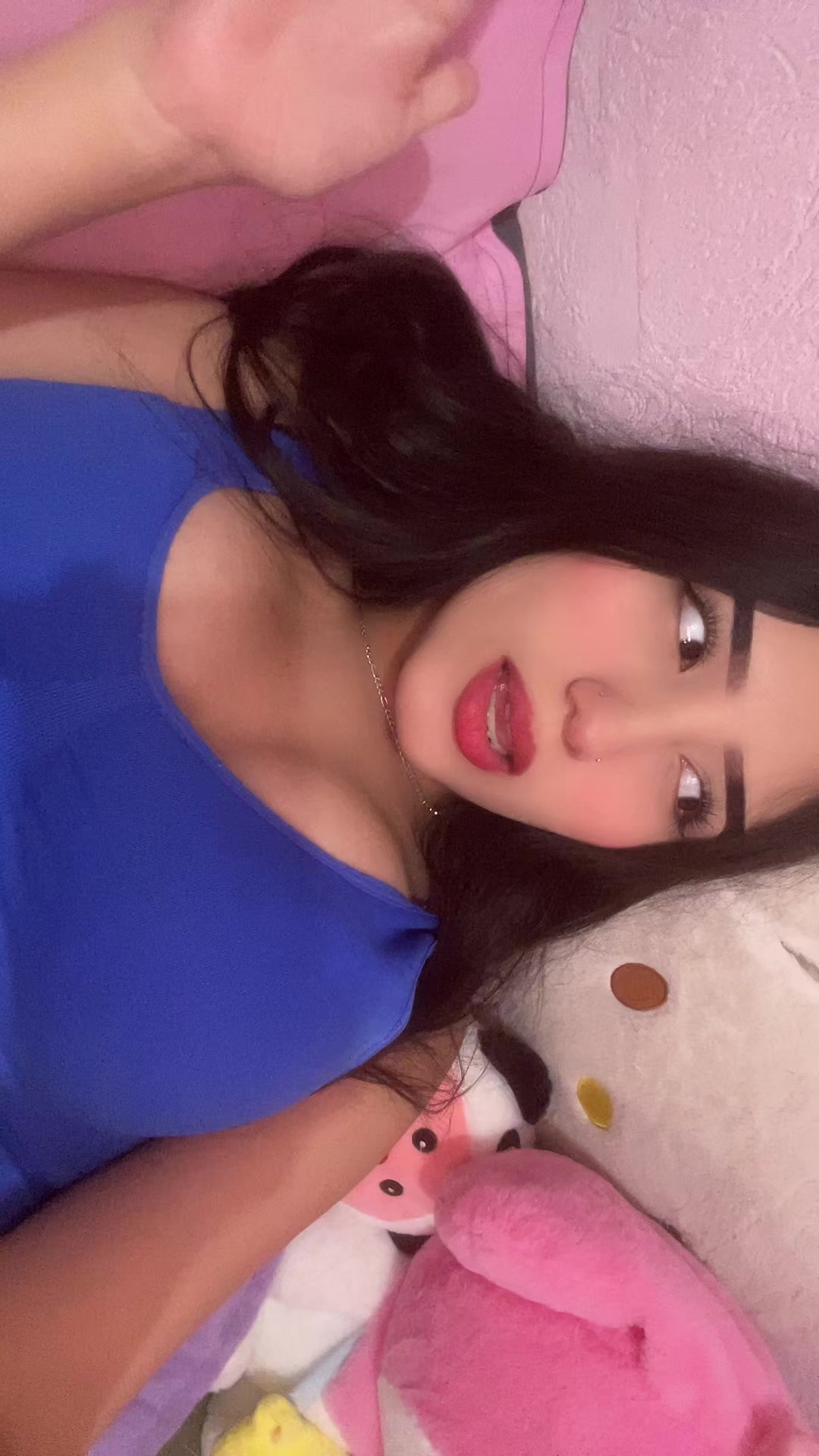 @𝒱𝒶𝓁🎀