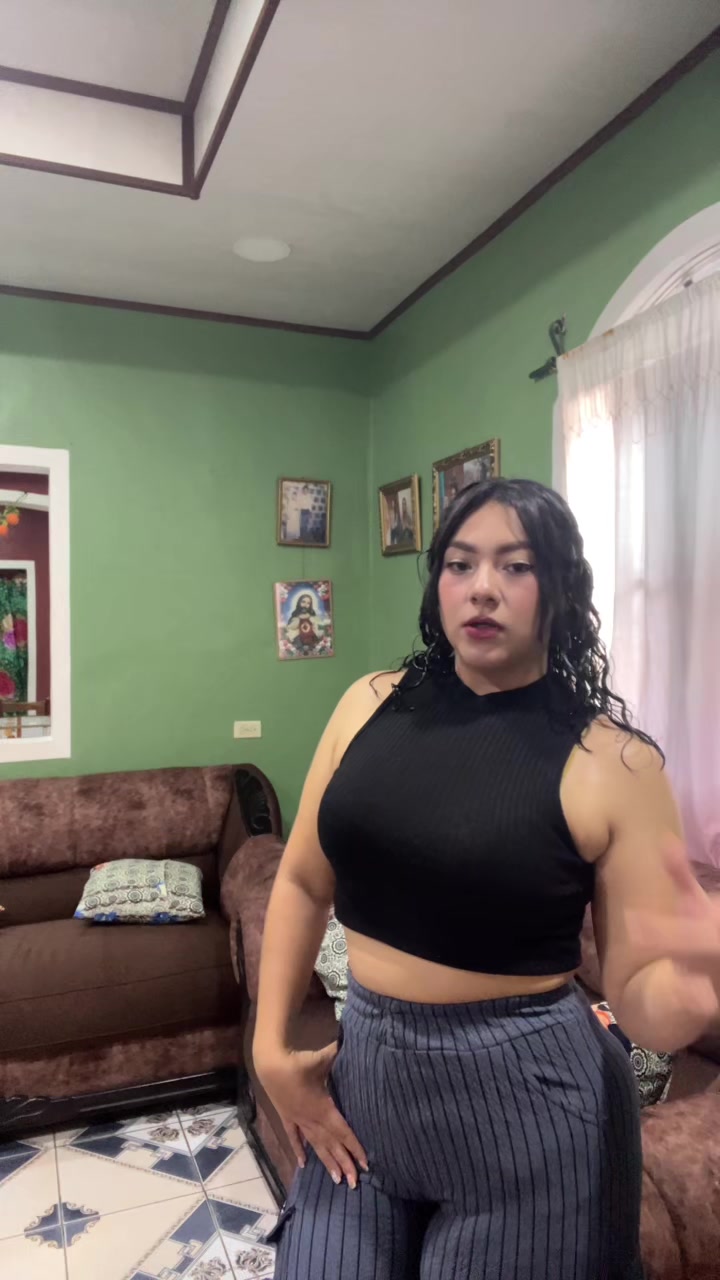@ERIKA🐈👑