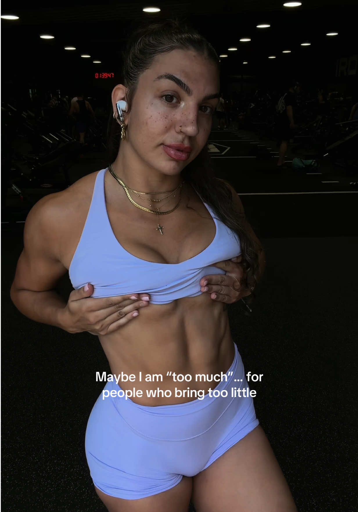 @halliecampanaro