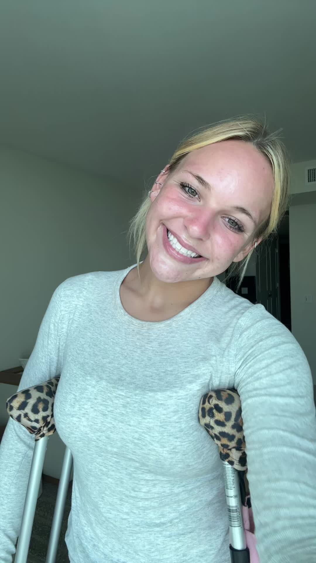 @LYZABROOKS