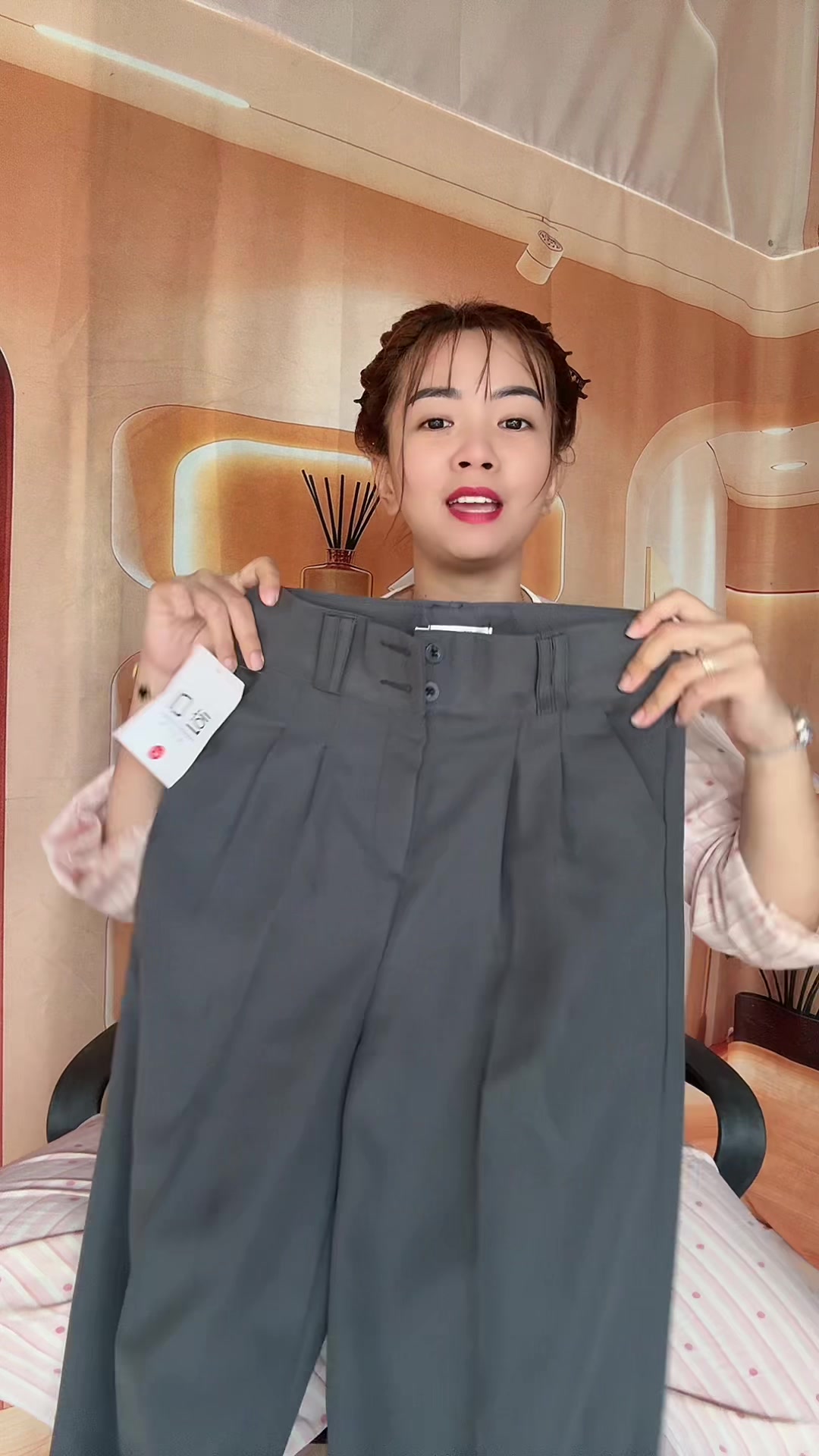 @Em Cẩm N&egrave;
