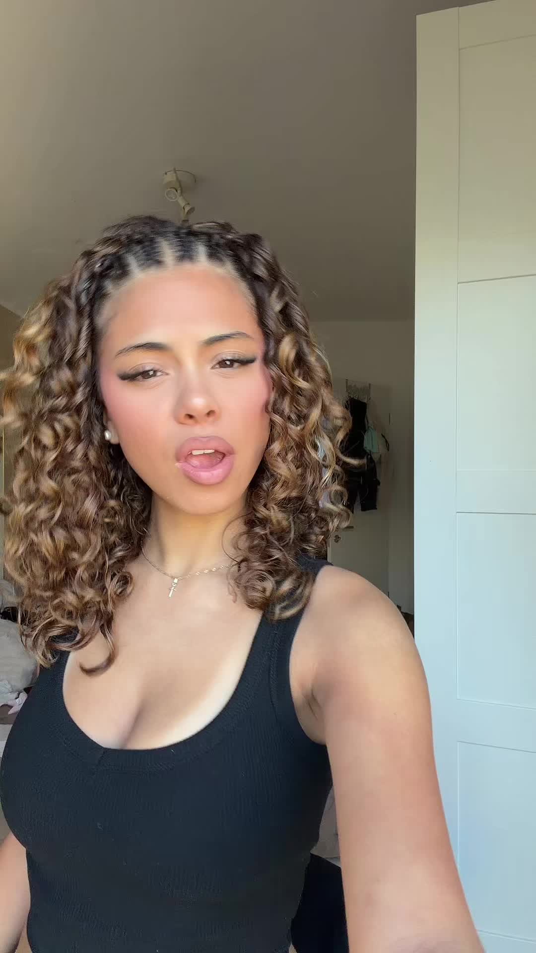 @🐰🐰