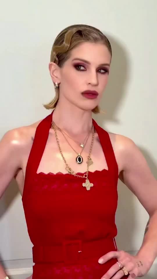 @HELLO! Canada Magazine