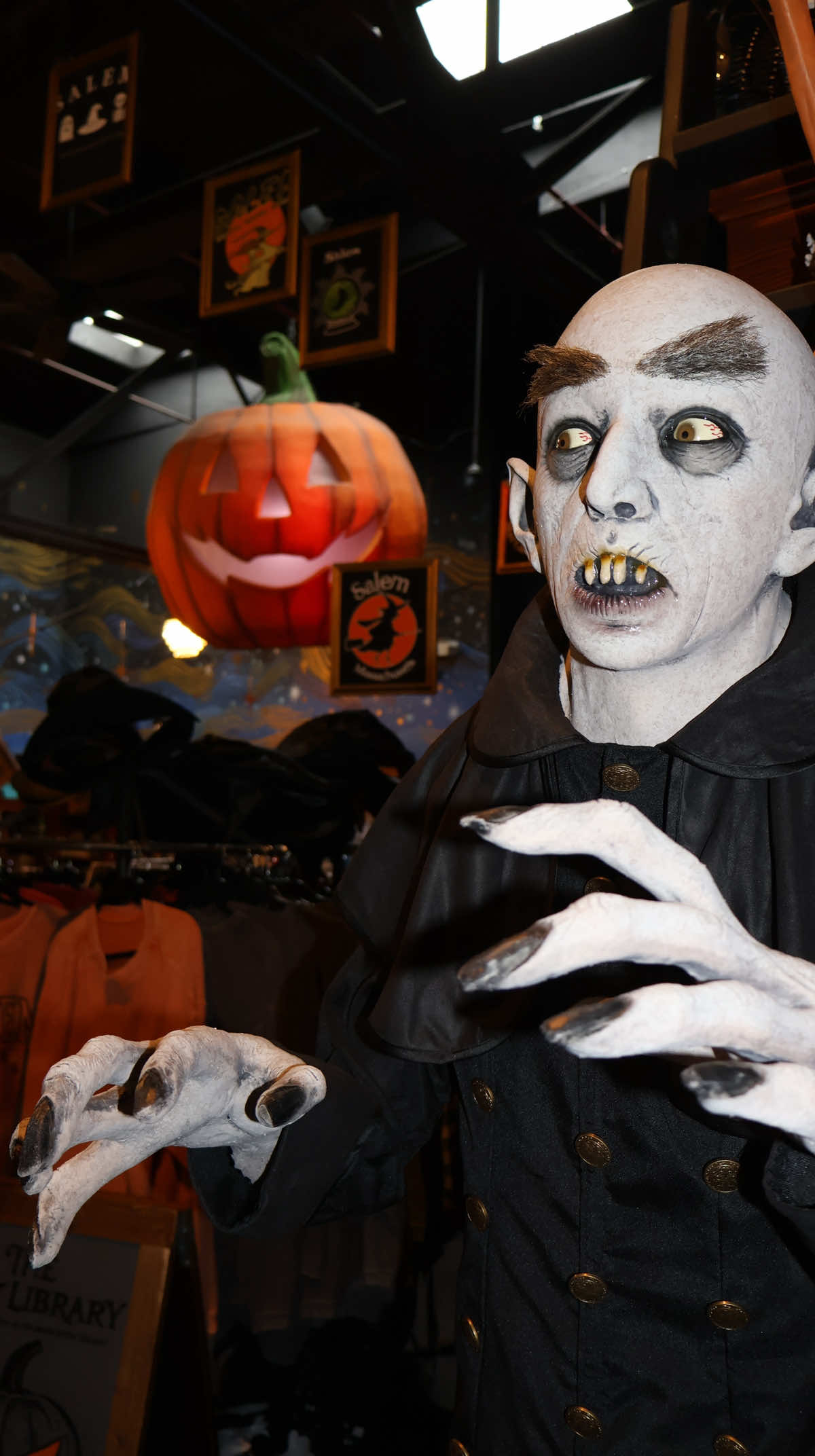 @salemhauntedneighborhood