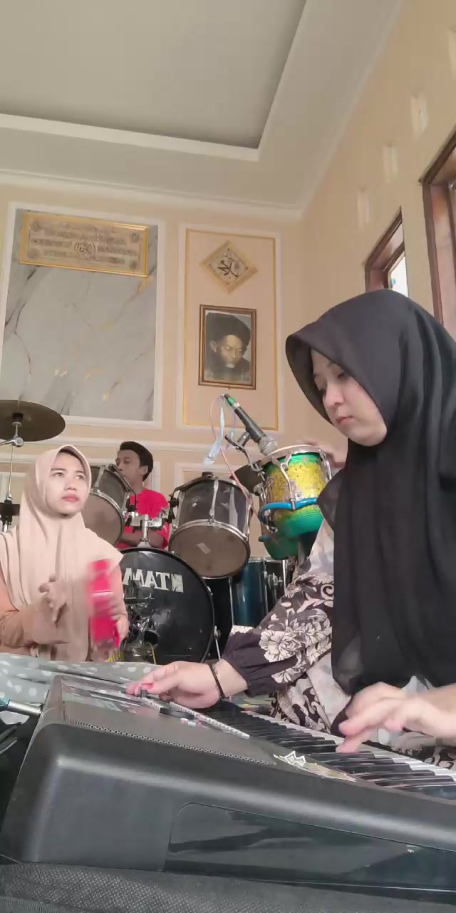 @anisyafhidayah