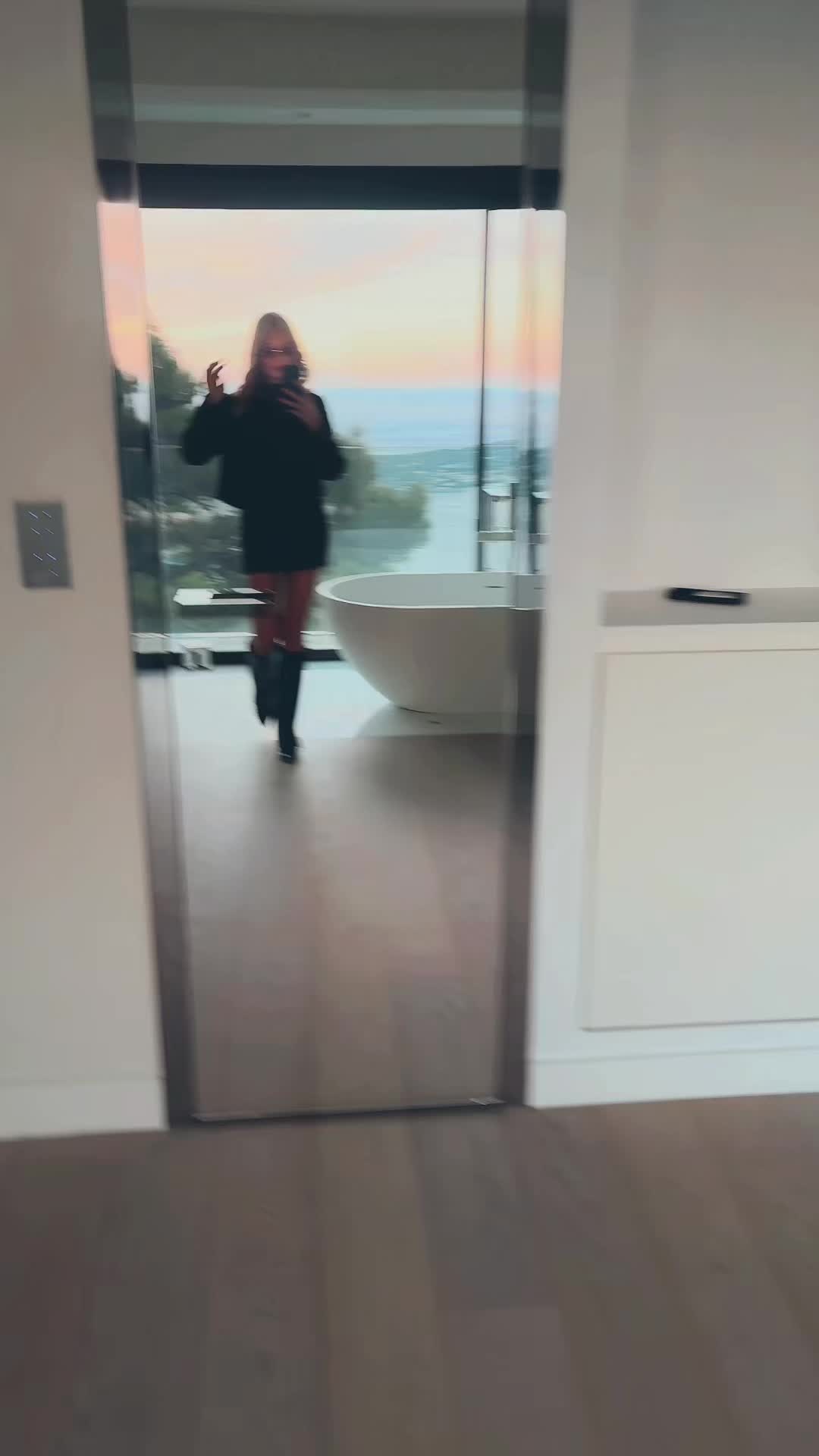 @Lablonde
