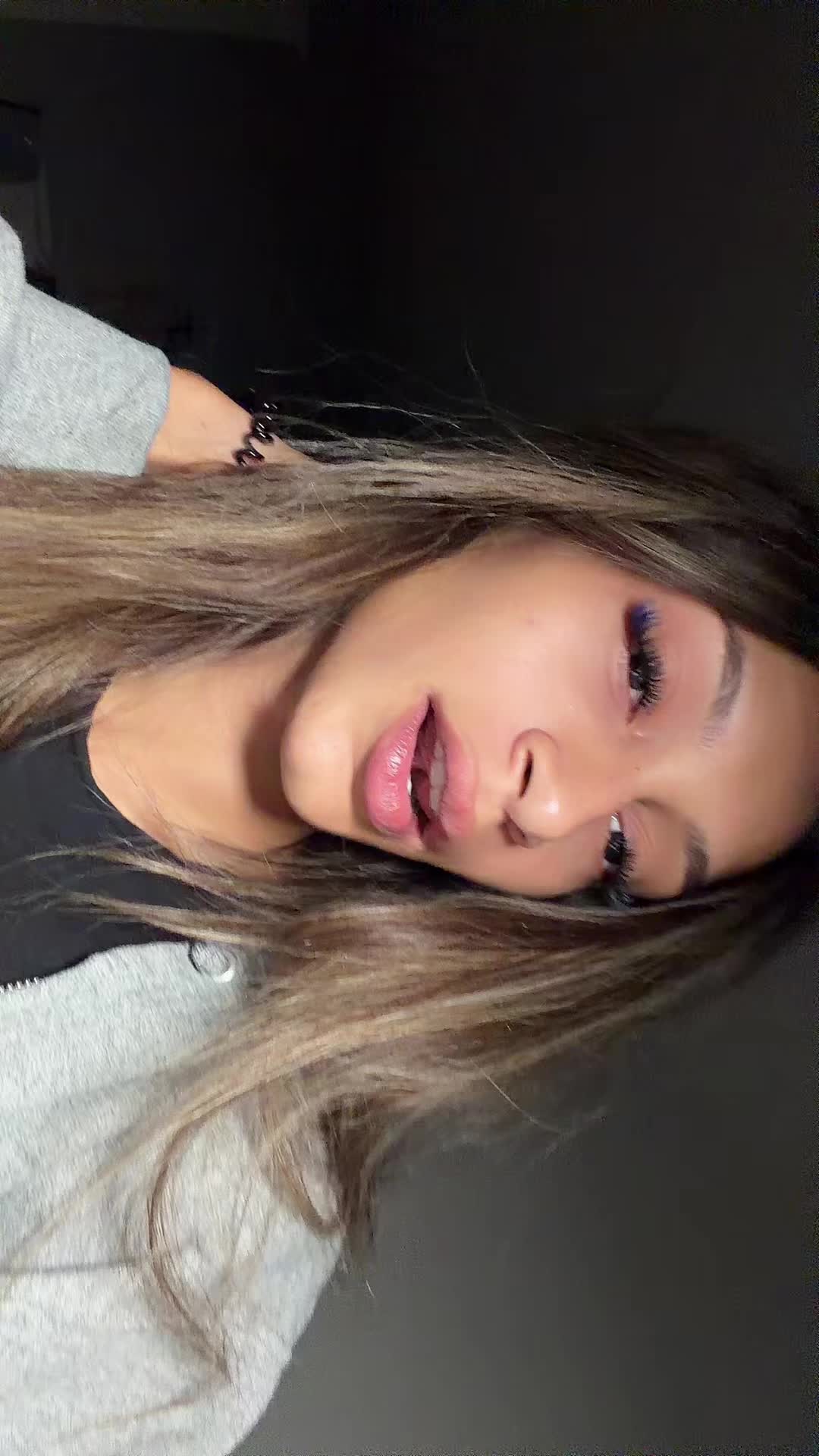 @carleeebaee