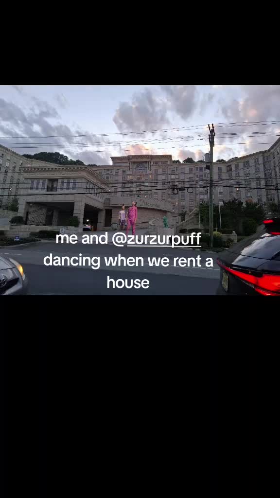 @THEEONLYRAYNEE