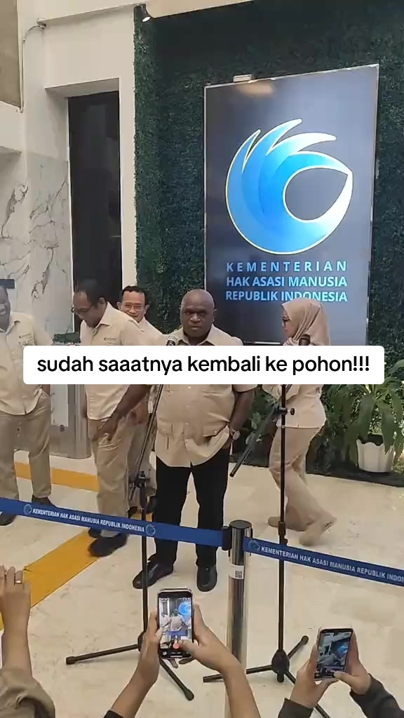 @penjilat prabowo