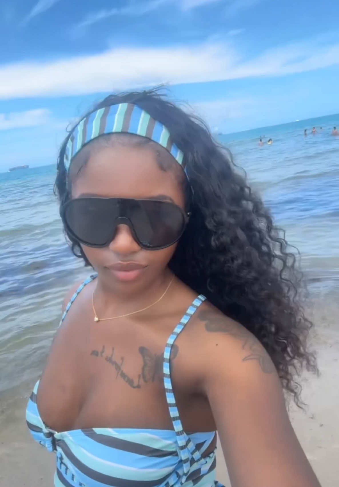 @Adore.Iyon🦋