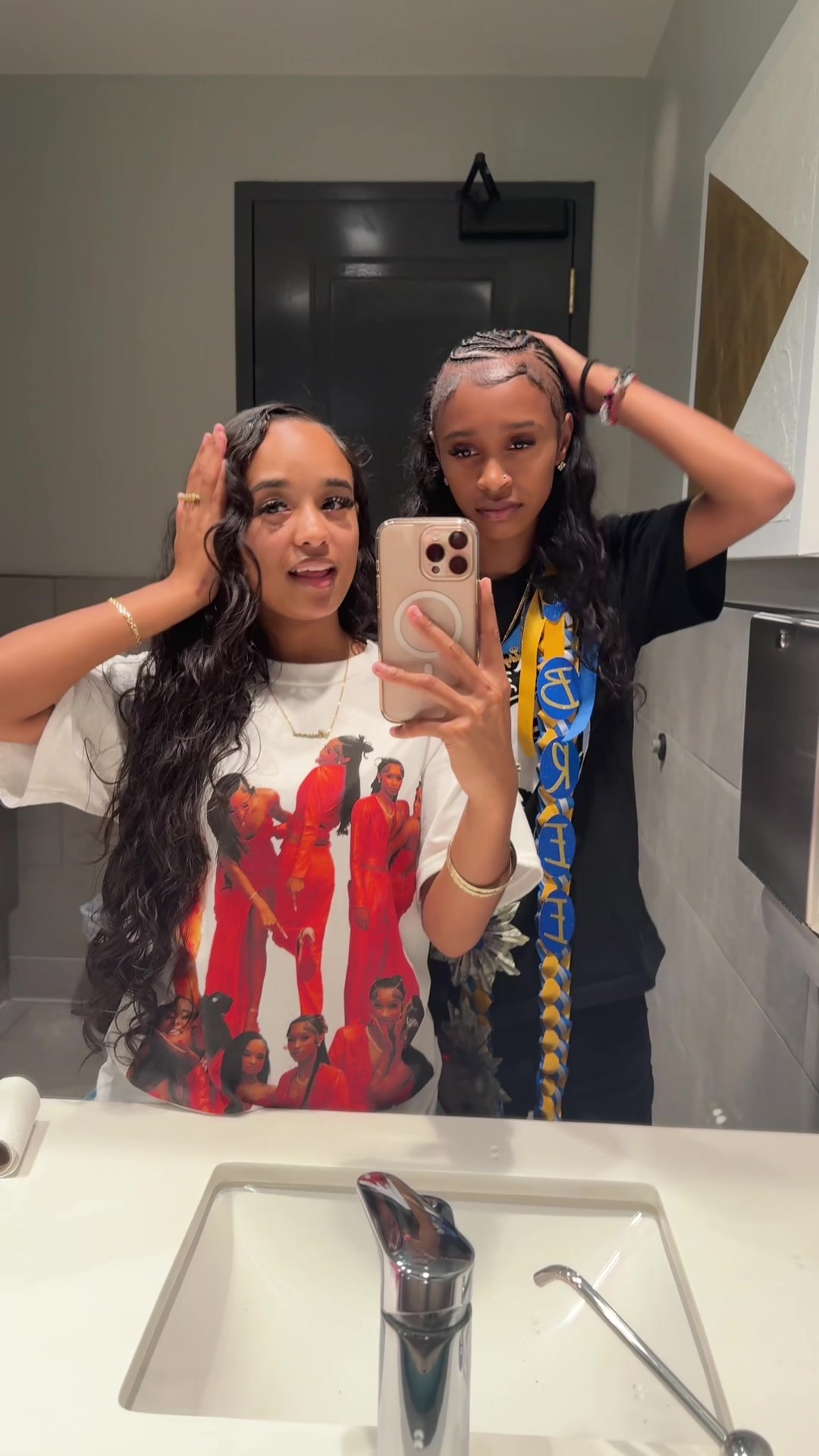 @hellahearteyesfornana
