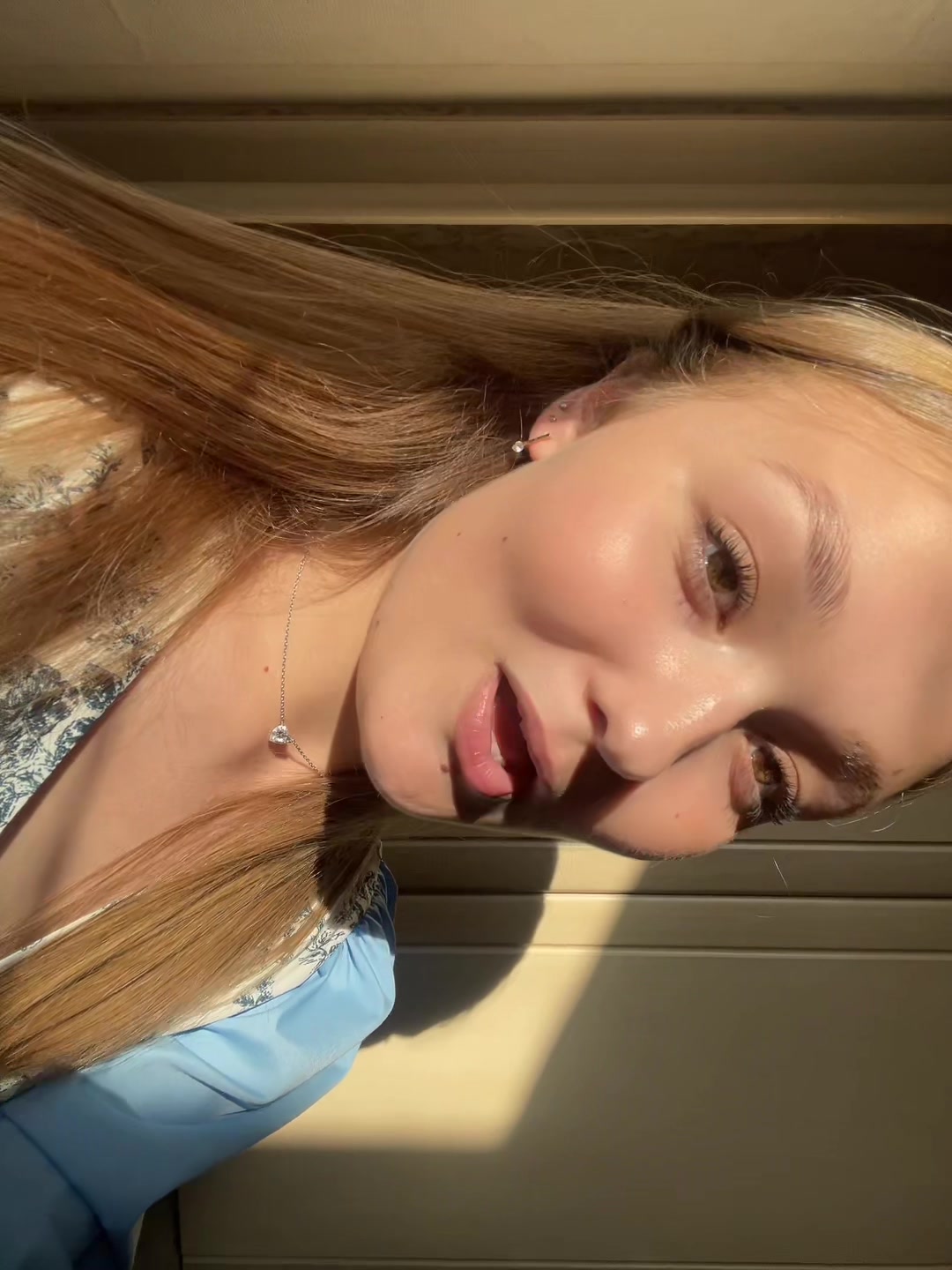 @полина🧸