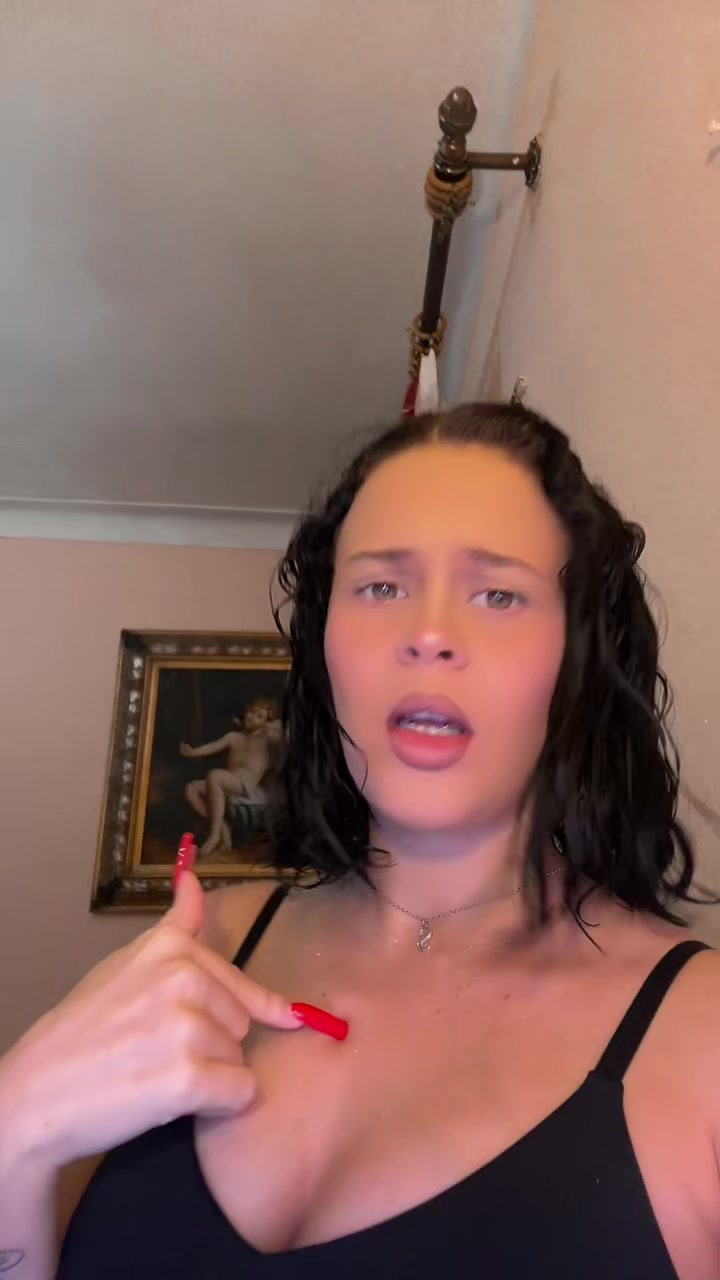 @rainha_angolana_