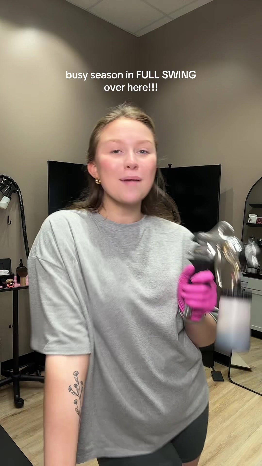 @PRESLEY | SPRAY TAN ARTIST