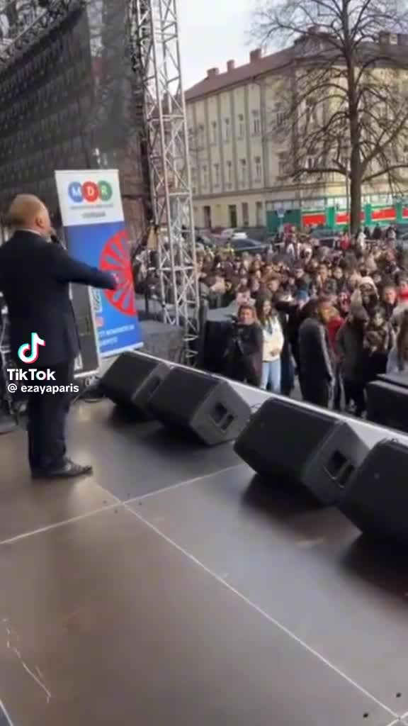 @RudaFabian 🇺🇸🇨🇿