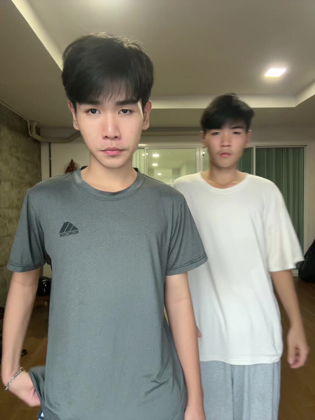 @แฝดสองสยองขวัญ