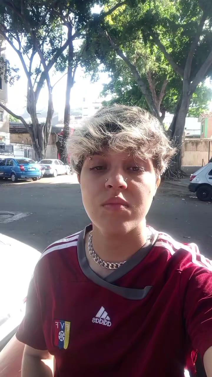 @Clarita_29