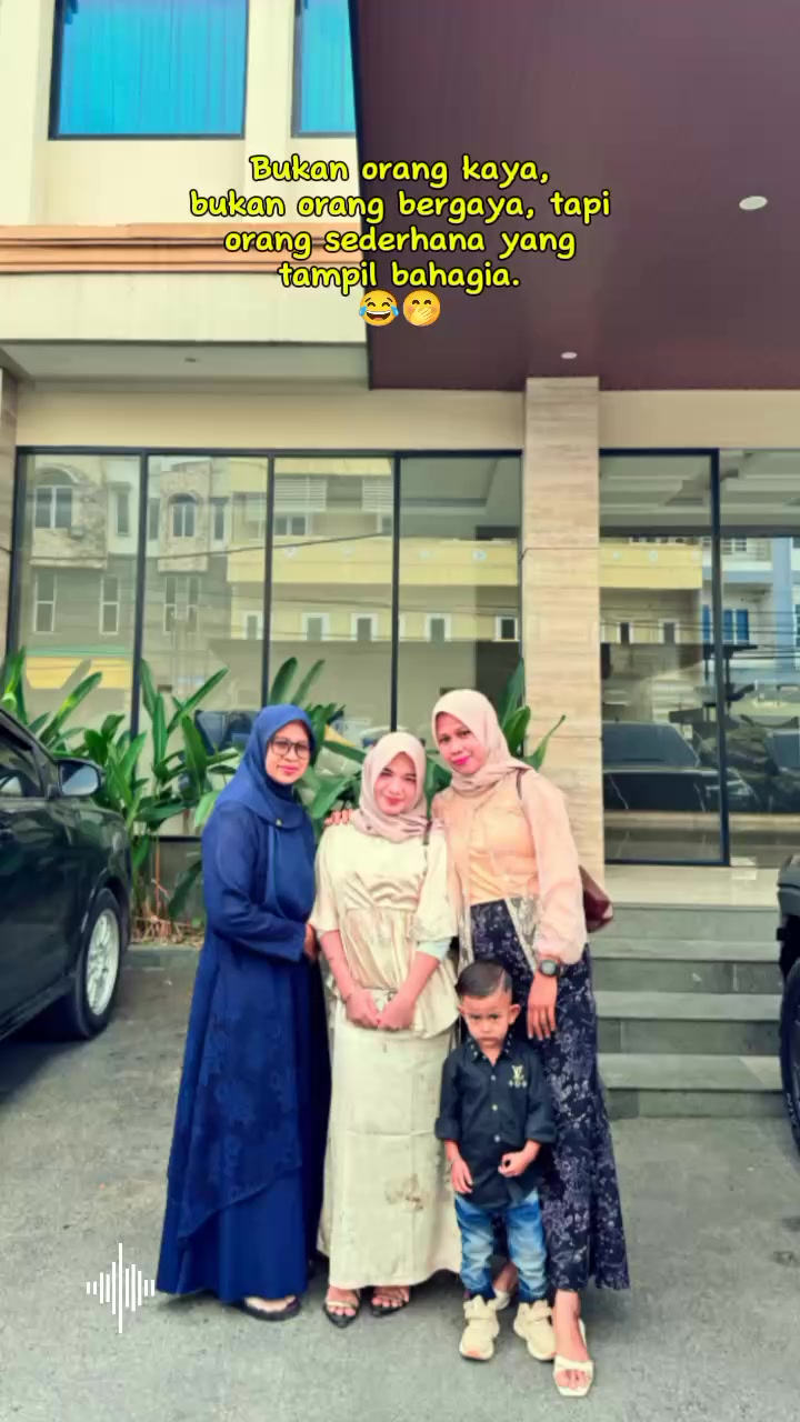 @iNa Muhari