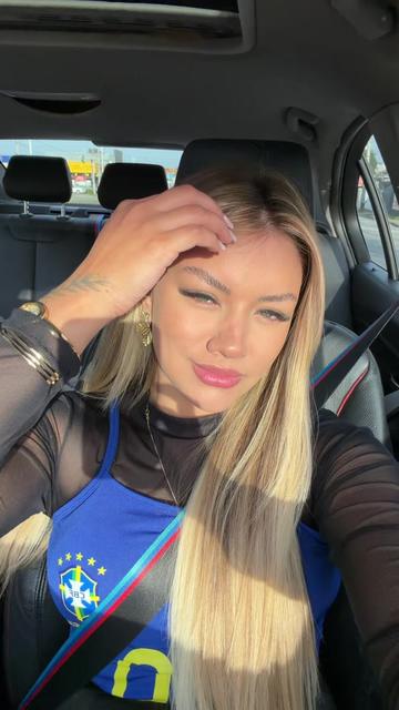 @Alessandra Andrade