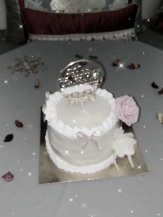 @💞🦋𝓐𝓶𝓸𝓾𝓻🦋💞