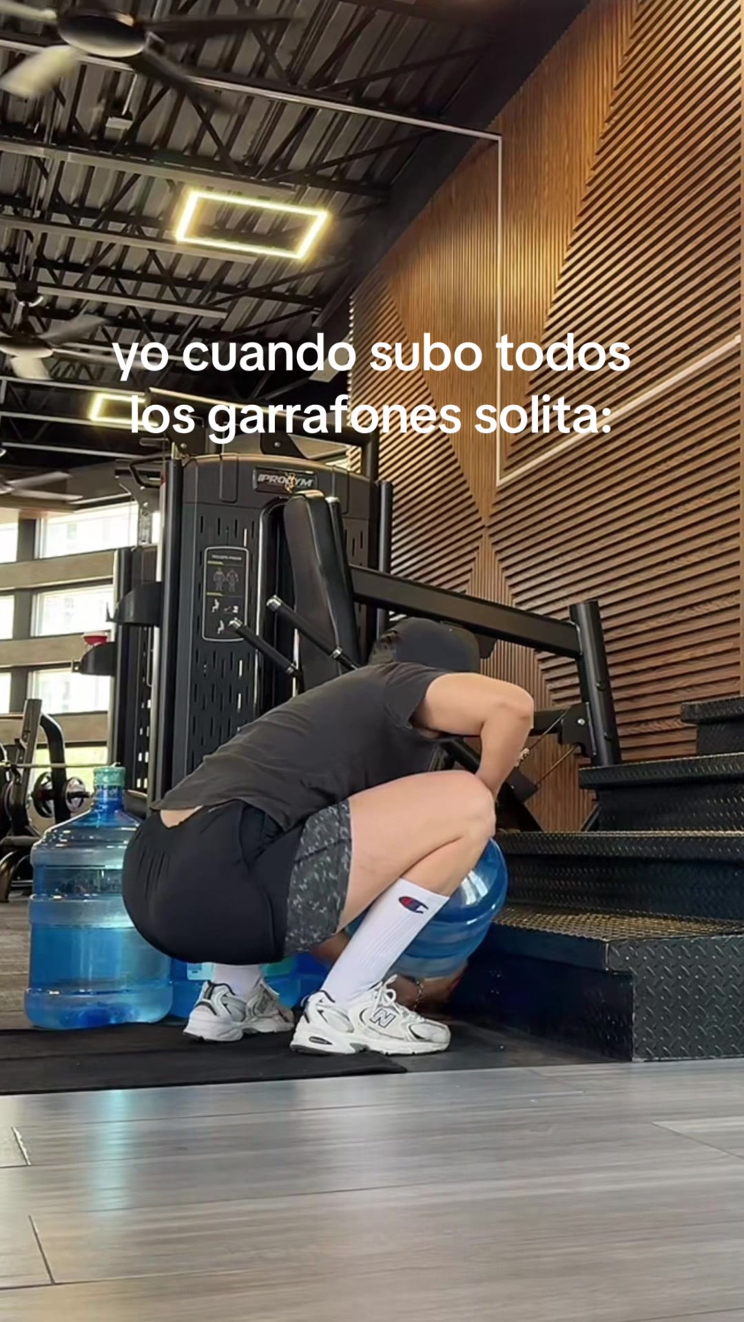 @fiona_acosta