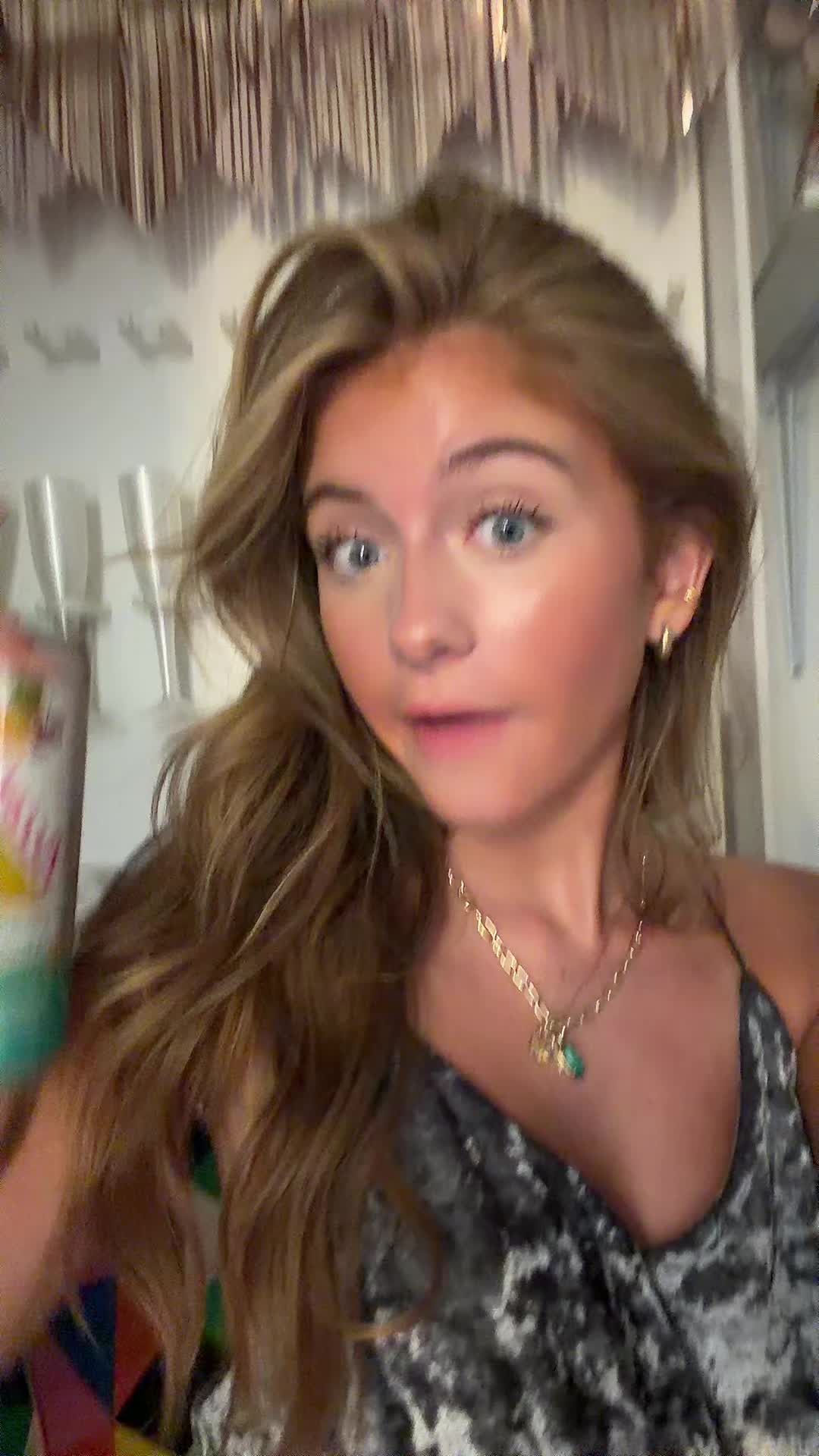 @glittersparkleprincess