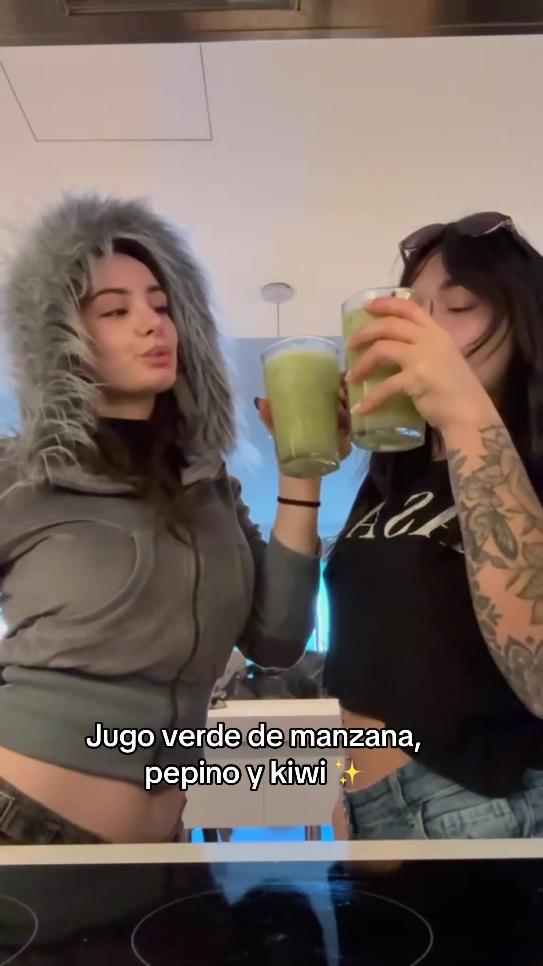@AlmendraGala