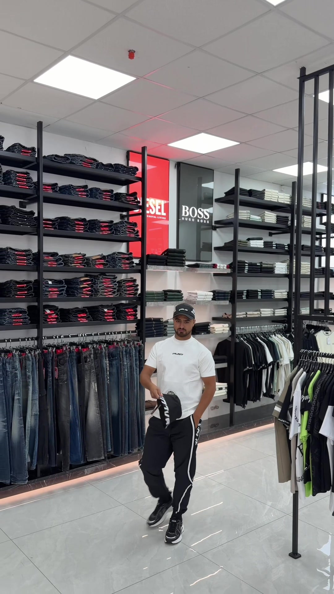 @CUPRA FOR MEN