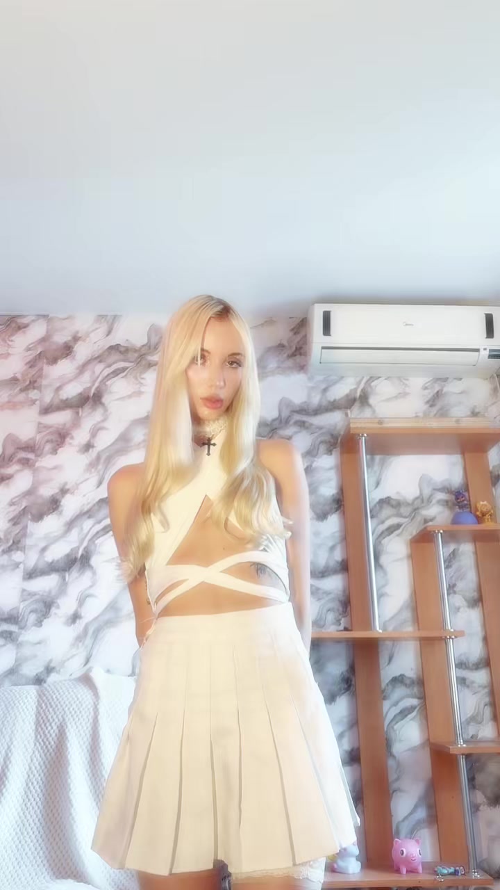 @myr_la_myr_