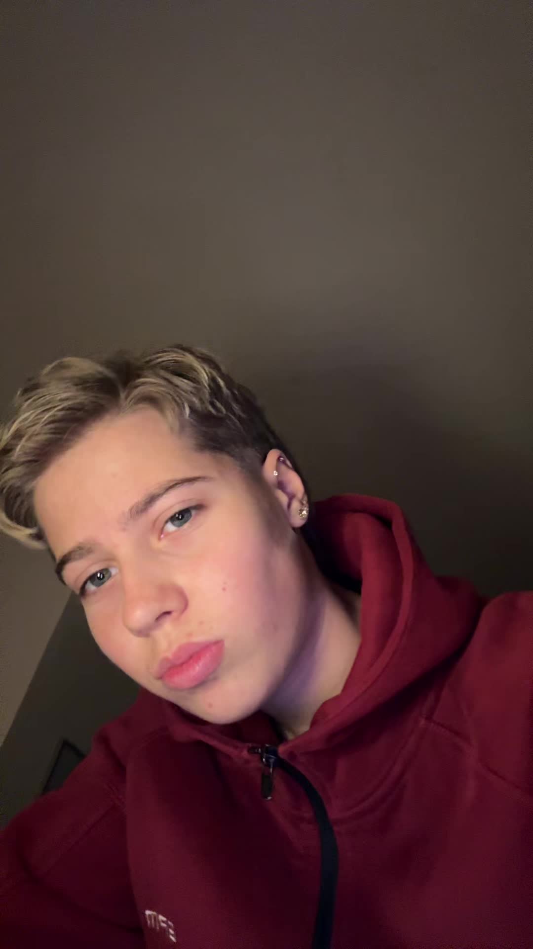 @Emi