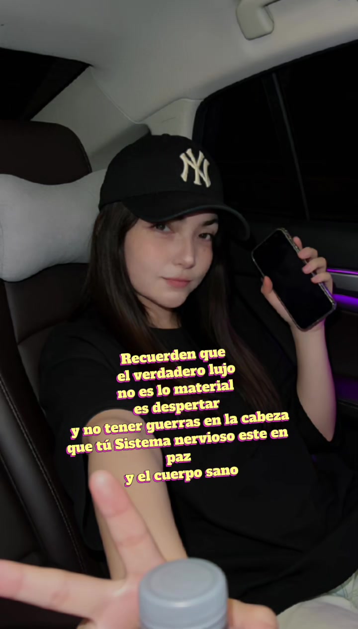 @💕E͜͡ r͜͡ i͜͡ A͜͡ n͜͡ g͜͡ y͡💕